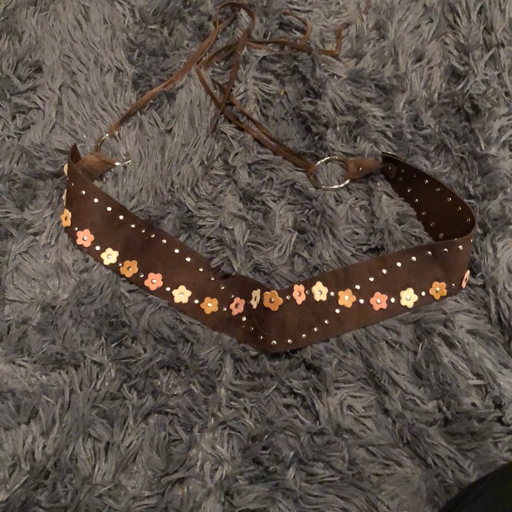 Size Xl tie back belt from the Buckle